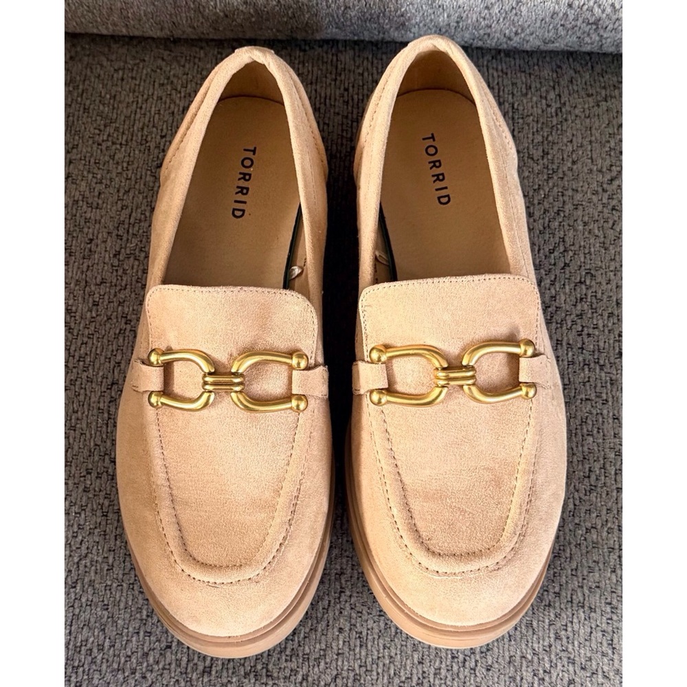 Torrid Beige Loafers Slip On Shoes Size 10 Wide